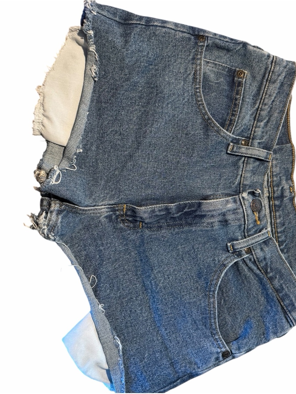Wrangler 30x30 Distressed Blue Denim Shorts ** preloved**